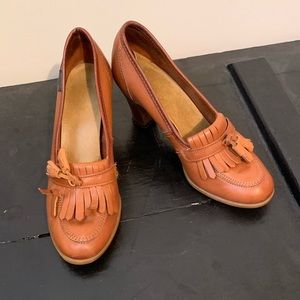 Vintage Leather GH Bass & Co Heeled Loafers